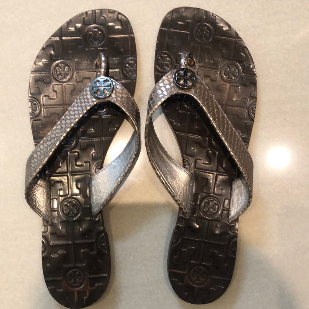 Tory Burch Monroe thong sandal - silver snakeskin